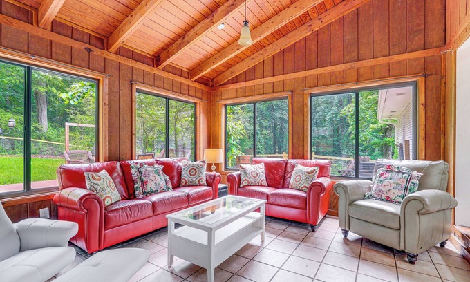 Alpharetta House | Alpharetta Home w/Patio & Yard ~ 3 Mi to Downtown