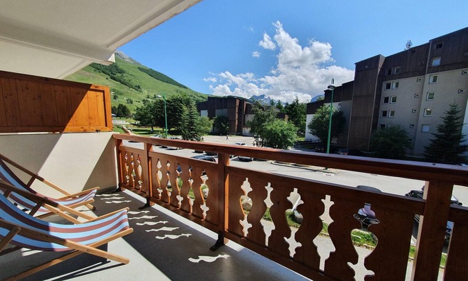 Les Deux Alpes Apartment | Alpine Apartment for 8 guests