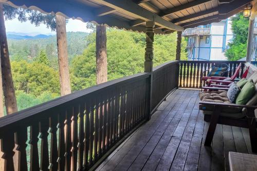 Crestline House | Alpine Dream