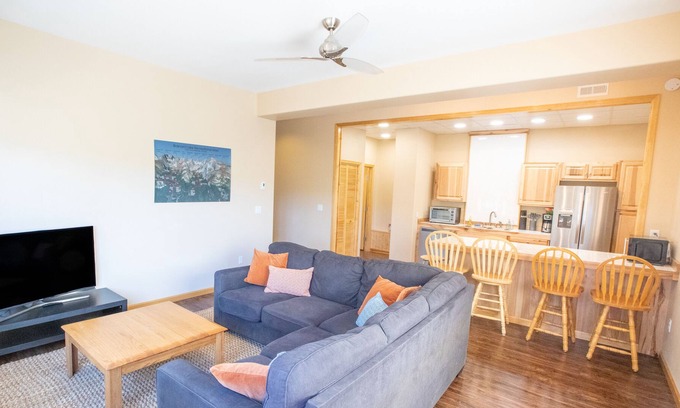 Nederland House | Alpine Home near town. Ski/Hike/Bike/Fish & more!