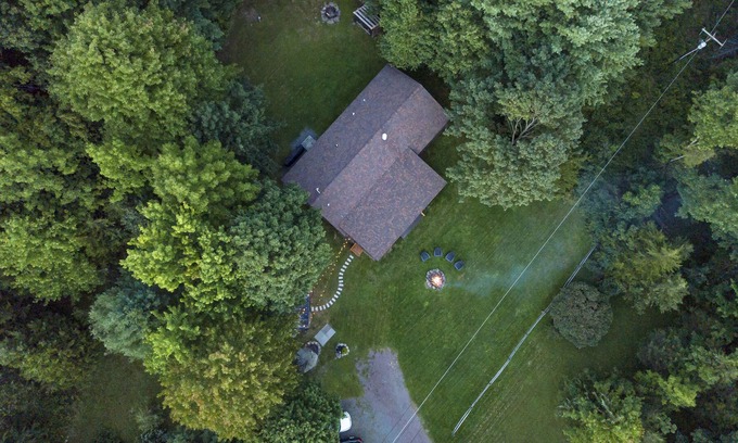 Prattsville Cabin | Alpine Ridge House- Modern Catskills Home by Ski Slopes