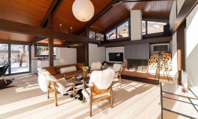 Wildhaus Apartment | Alpstern holiday loft in a prime location near the Wildhaus valley station.
