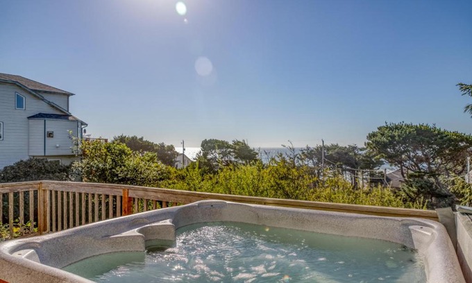 Lincoln Beach House | Alta Marea Shore