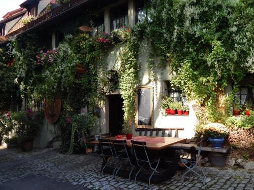 Rothenburg Old Town House | Altfraenkische Weinstube