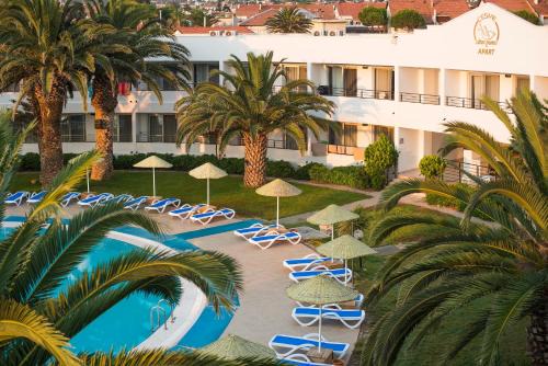 Altınyunus Mahallesi Apartment | Altin Yunus Apart Beach Plus
