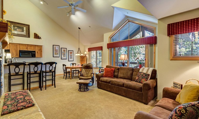 Breckenridge Condo | Altitude Adjustment! Get A Lift From This Great Location!