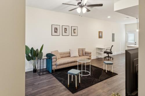 Clarksville Apartment | Alto Q7 I Modern New Construction 2bd Apartment