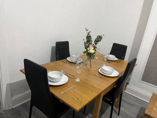 Bardsley House | Alton House