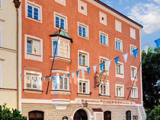 Trostberg Hotel | Altstadt- und Businesshotel Pfaubräu - Brauereigasthof - Frühstücksbuffet - kostenfreie Radgarage - Hunde willkommen