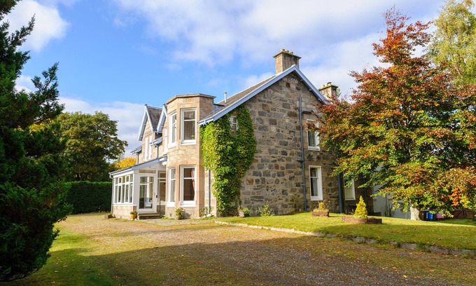 Newtonmore Cottage | ALVEY HOUSE, pet friendly, with open fire in Newtonmore