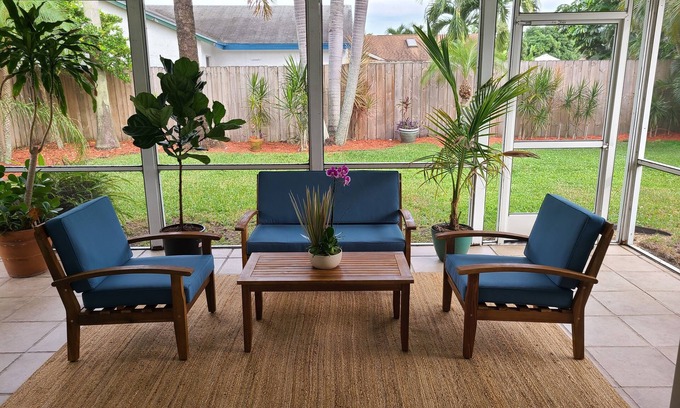 Jupiter House | Amazing 2br/ba Jupiter Vacation Home