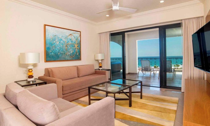 Colonia El Progreso Resort | Amazing 3-bedroom OCEAN FRONT PENTHOUSE in Cabo San Lucas with WiFi & AC