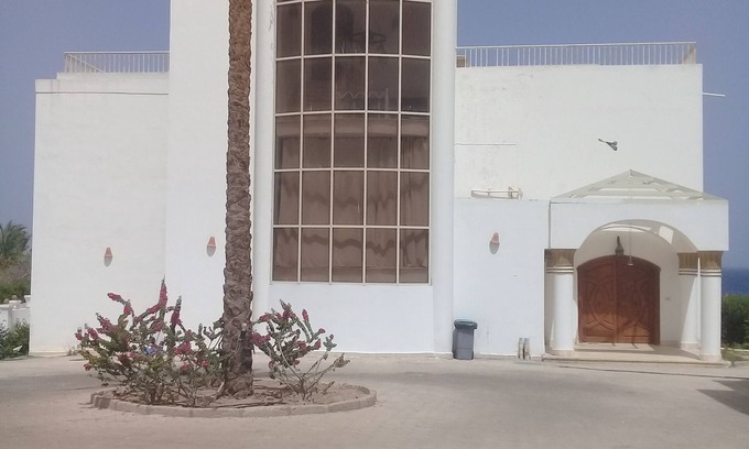 El Hadaba Villa | Amazing 4 Bedroom Villa directly at the Red Sea