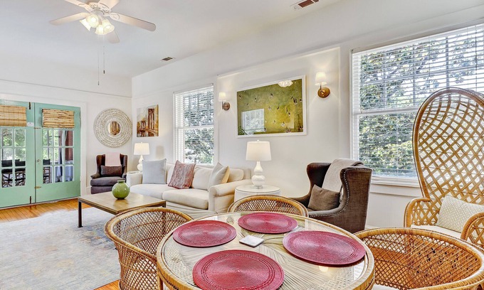 Thomas Square Apartment | Amazing 4 Bedroom Home | Heated Pool Access