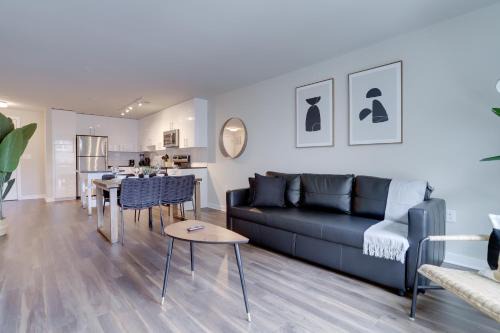 Jefferson Manor Apartment | Amazing apartment with easy access to the metro