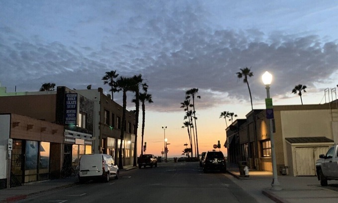 West Newport House | AMAZING Beach Escape - Beautiful 3 BD/2 BA-Bikes-BBQ-Umbrellas-Chairs-Balls-MORE