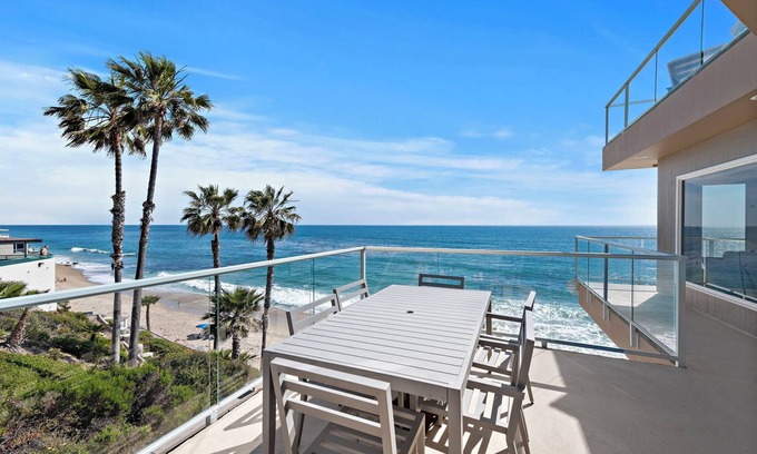 Laguna Beach House | Amazing Beach Front Spacious 5-bedroom house in beautiful Laguna Beach