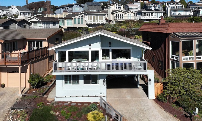 La Selva Beach House | Amazing Beach House with Views. 31 days+ rental.
