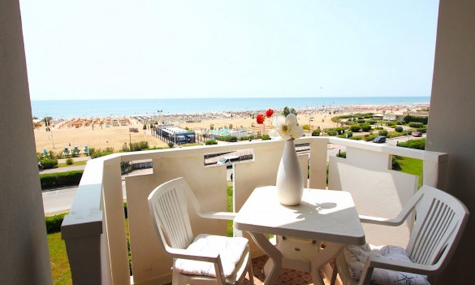 Bibione Lido dei Pini Apartment | Amazing beachfront apartment-Beahost
