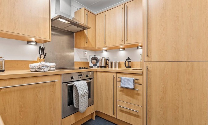 Cambridge House | Amazing Cambridge Abode - Parking