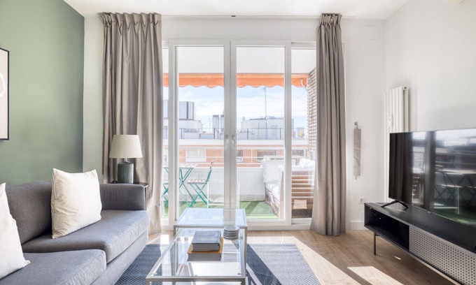 Nueva Espana Apartment | Amazing Chamartín 1BR, near Real Madrid Stadium, by Blueground