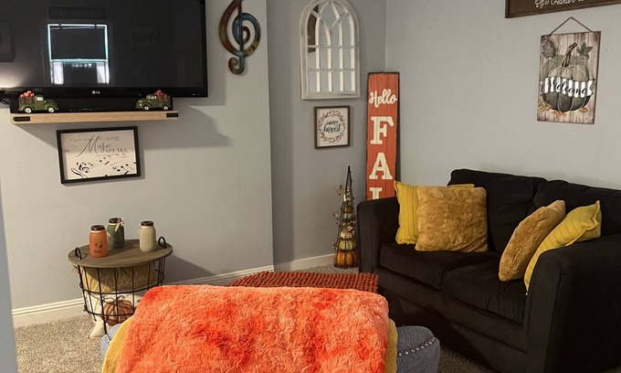 Seymour House | Amazing Detached Guest Suite close to everything