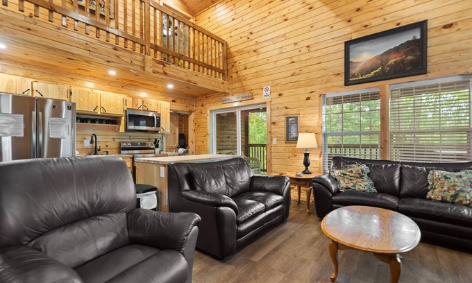 Primrose Cabin | Amazing Getaway in secluded, forested area.