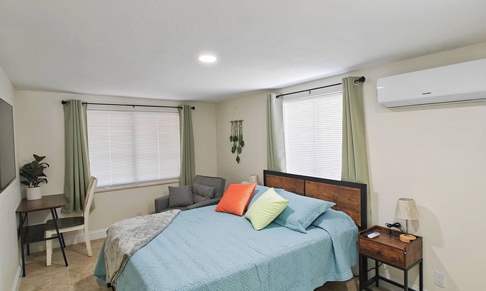 St. Petersburg - Clearwater Apartment | Amazing guest unit central location