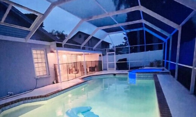 Fawn Ridge House | Amazing Heated Pool, Fireplace, Grill, Wi-fi, W/D