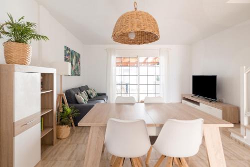 Arenas del Mar House | Amazing Holiday Home Medano Da Roca