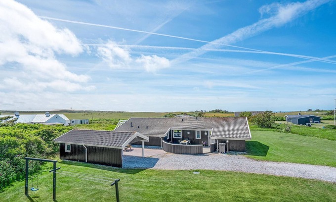 Lonstrup House | Amazing home in Hjørring with sauna
