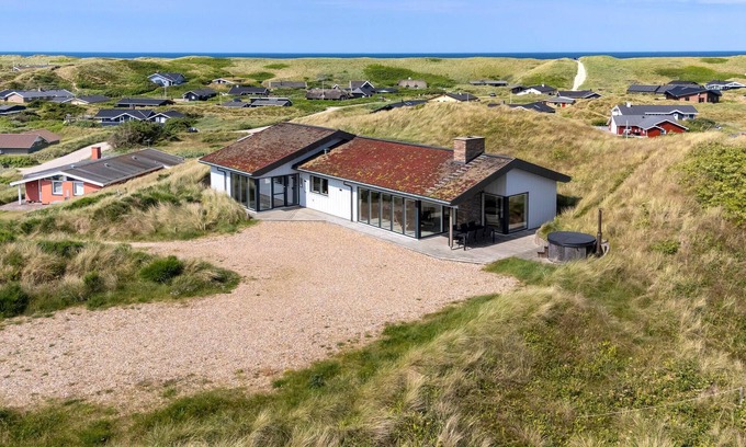 Argab House | Amazing home in Hvide Sande with sauna