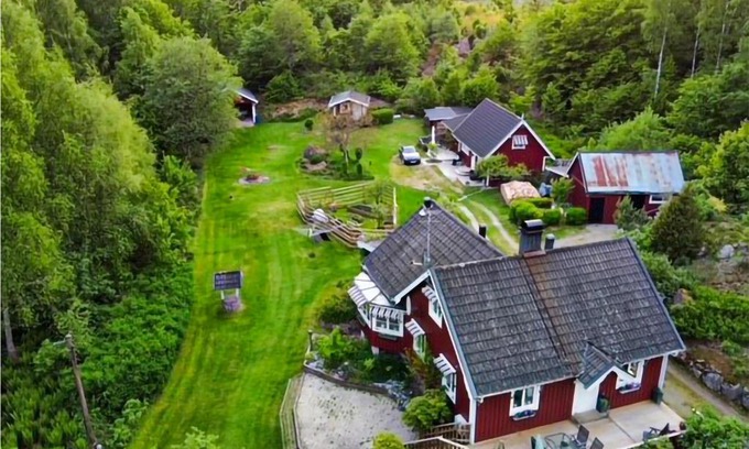 Vassmolösa House | Amazing Home In Johannishus