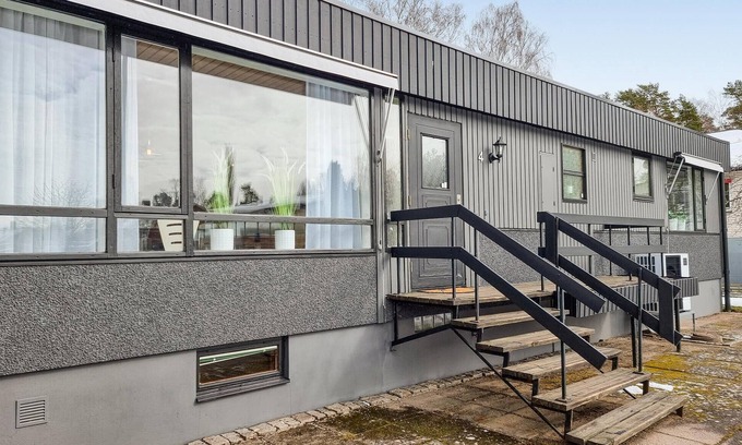 Karlsborg House | Amazing home in Karlsborg with WiFi