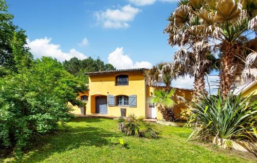 Le Temple House | Amazing Home In Le Temple With Kitchen