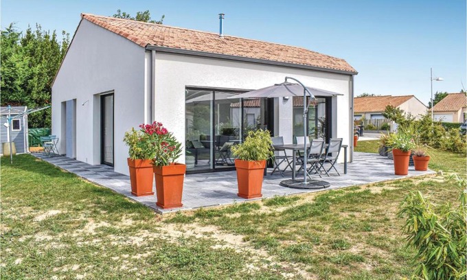 Les Moutiers-en-Retz House | Amazing home in Les Moutiers en Retz with 1 Bedrooms and WiFi
