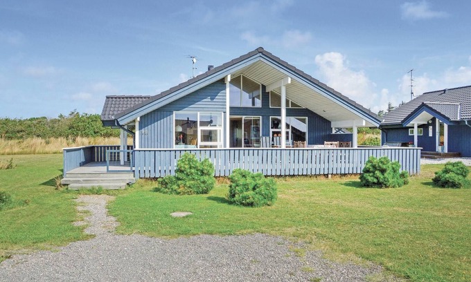 Lodbjerg Hede House | Amazing home in Ringkøbing with kitchen