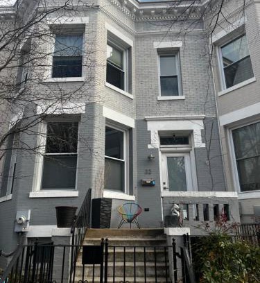 Bloomingdale Villa | Amazing Large 4 Bedroom 3 Bathroom Home in Downtown DC Walk Everywhere
