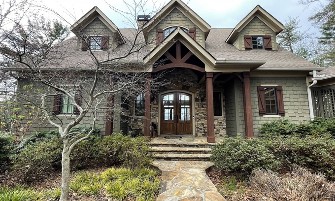 Big Canoe House | Amazing Mountain View & Cabin Retreat - Big Canoe