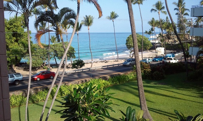 Kahaluu Bay Condo | AMAZING OCEAN VIEW Popular White Sands Village Steps To The Beach!