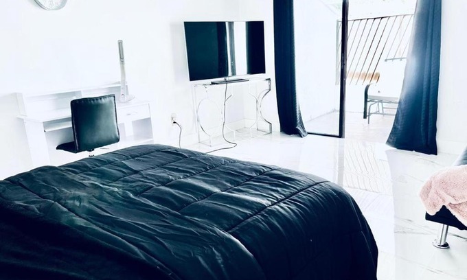 Greater Northdale House | Amazing one bedroom shared home stay