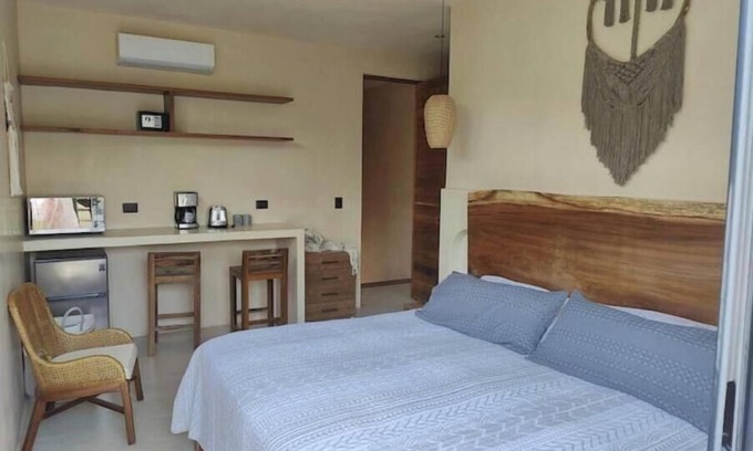 La Veleta House | Amazing Penthouse Rooftop w/private pool & views
