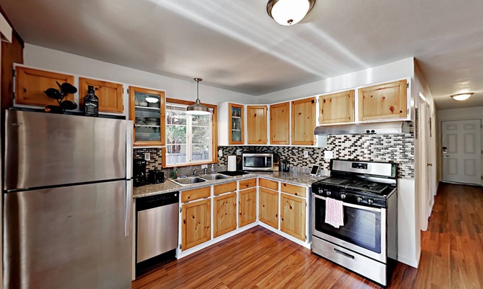 Tahoe Paradise House | Amazing Property in Christmas Valley
