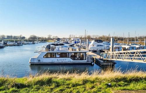 Ophoven Boat Rental | Amazing Ship In Ophoven With Kitchen