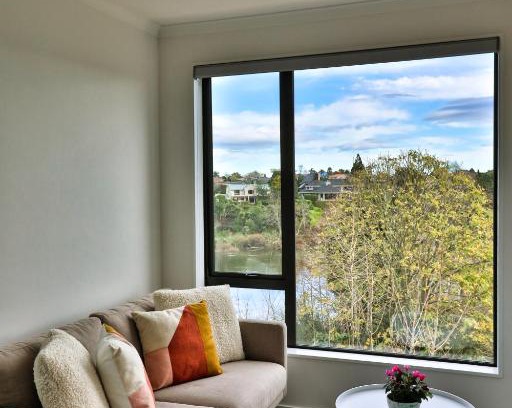 Hamilton House | Amazing the Waikato River-View Brand New Villa with 4 bedrooms