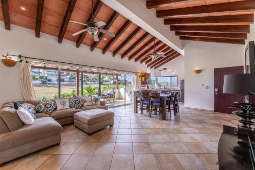 Campo de Golf Fonatur House | Amazing Value in Las Quintas SJ by The Agency Baja