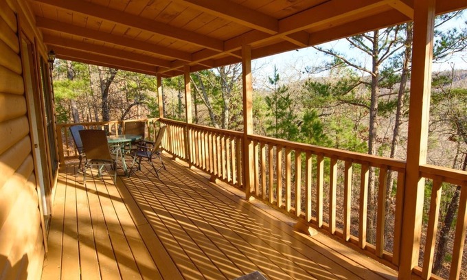 Board Camp Cabin | Amazing View! Ride to trails. Perfect monthly stay
