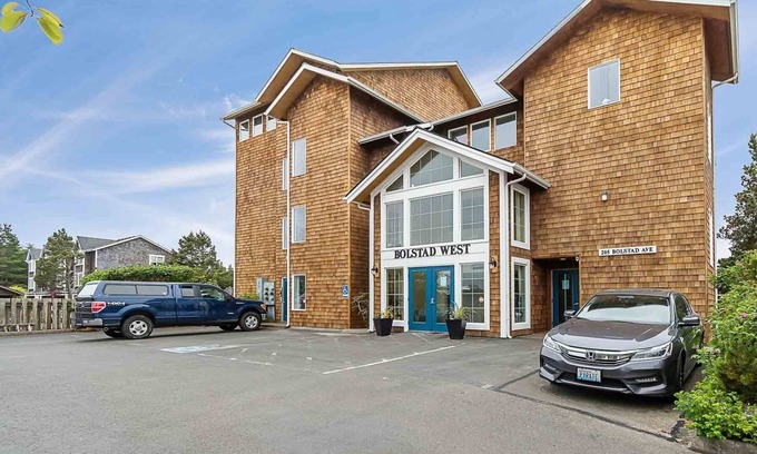 Long Beach Apartment | AMAZING VIEW, Studio, Walk to Town (Room)