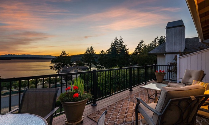 Camano Island House | Amazing views, plenty of room to relax with AC and games for both inside & out