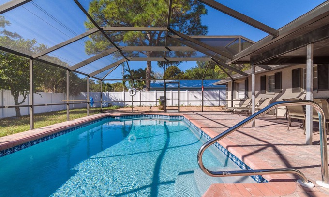 South Sarasota House | Amazing Villa with Extra Large Heated Pool ! 50% off Regular Rates!